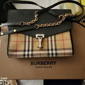 Burberry shoulder bag AUTHENTIC
